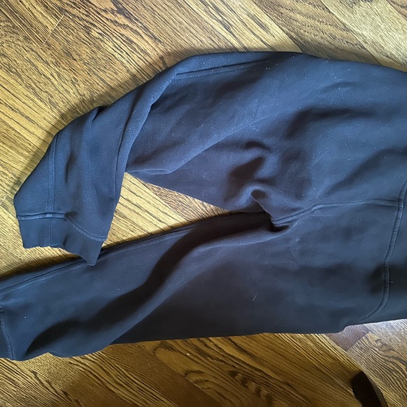Lululemon Scuba Joggers Black - Picture 2 of 4